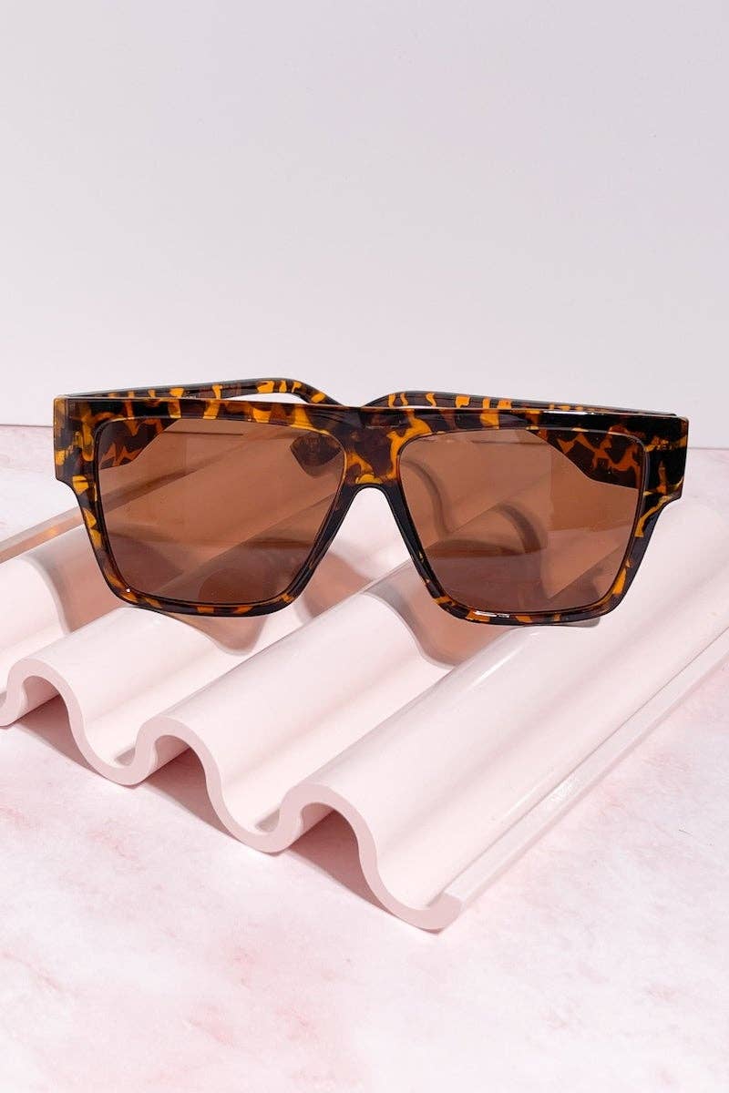 Fete Square Frame Sunglasses (Tortoise)