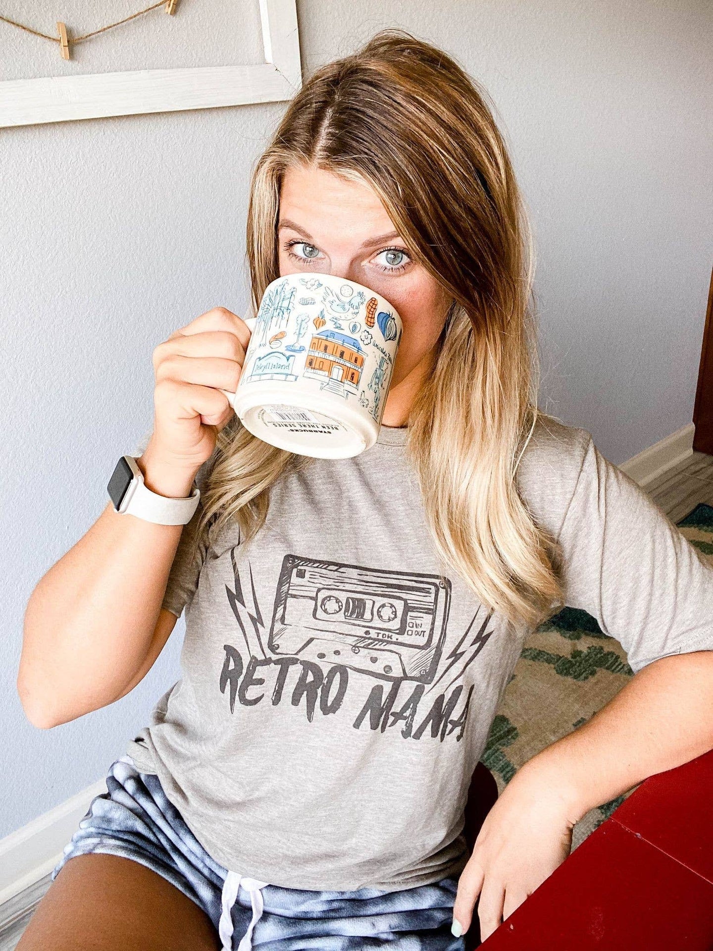 Retro Mama Graphic Tee