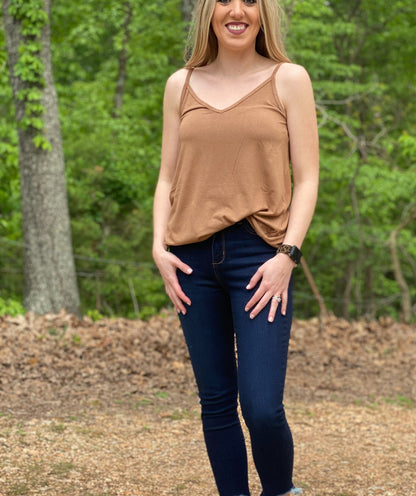 Relaxed Cami in Caramel