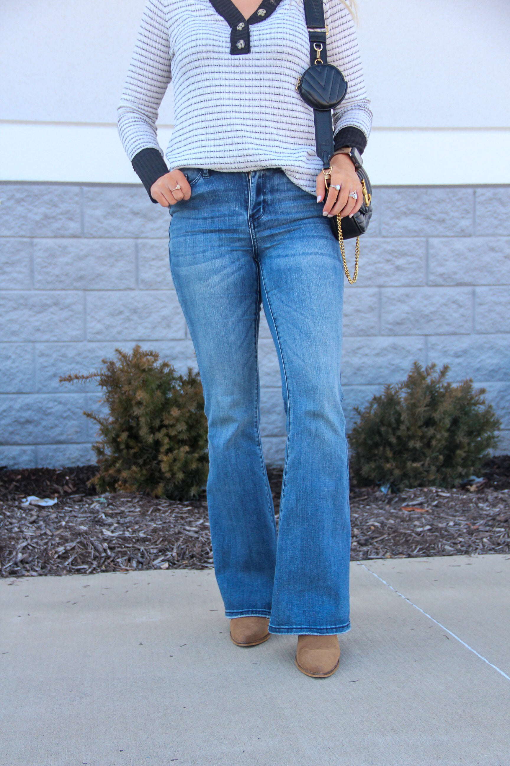 Oversize Rounded Denim Jeans in VINTAGE LIGHT INDIGO
