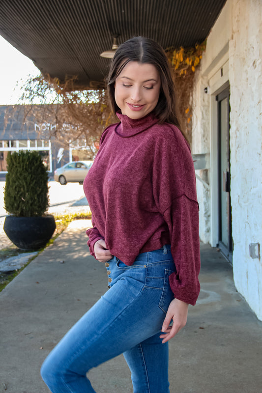 Sas in the City Sweater (Burgundy)