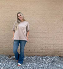 Load image into Gallery viewer, Limitless Boundaries Short Sleeve Pocket Tee in Ash Mocha
